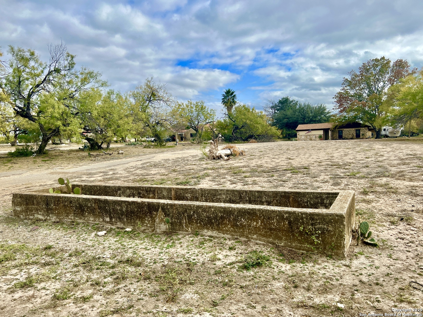 property viewer photo 42