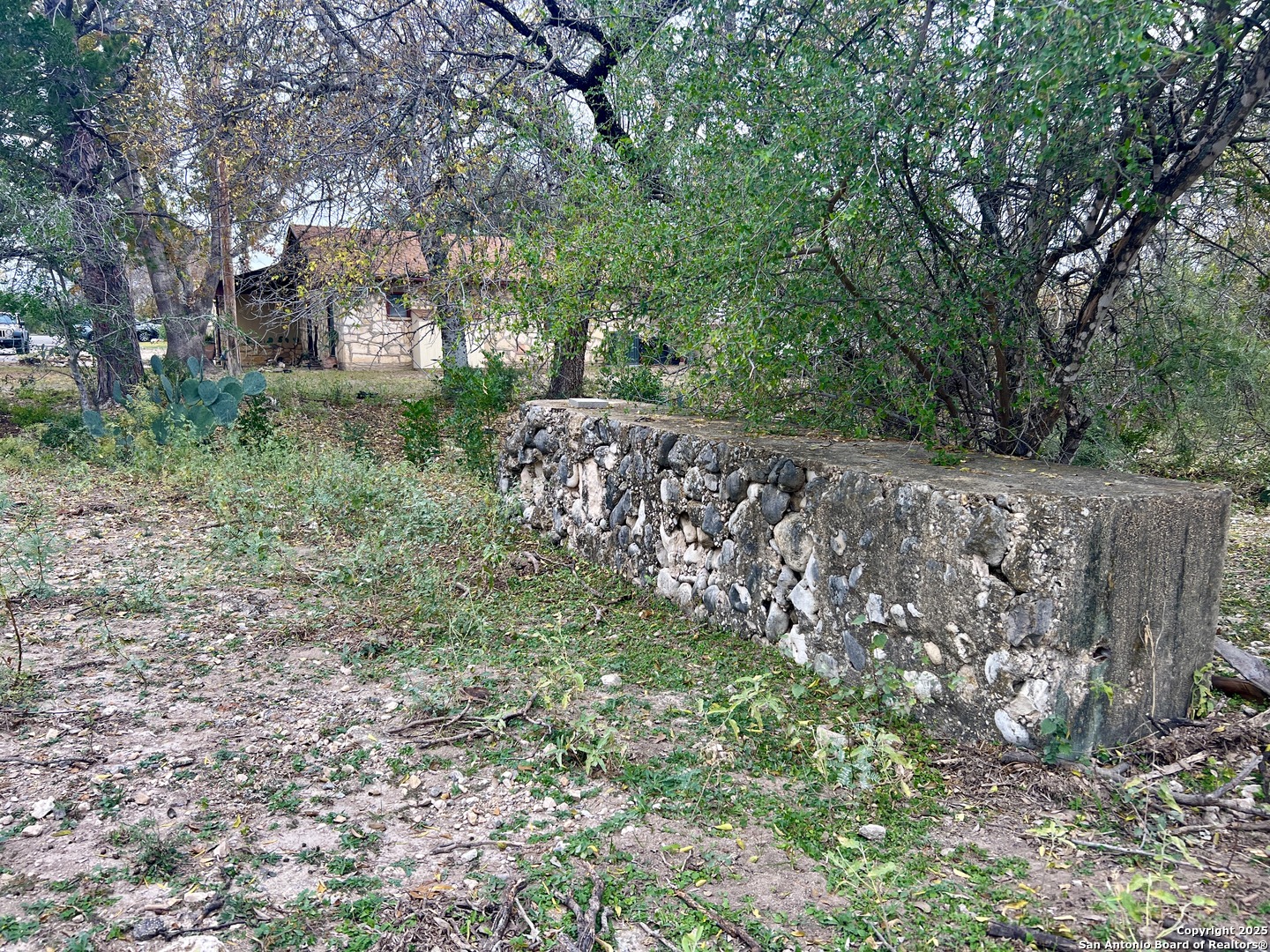 property viewer photo 43