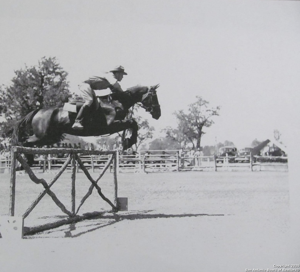 property viewer photo 45