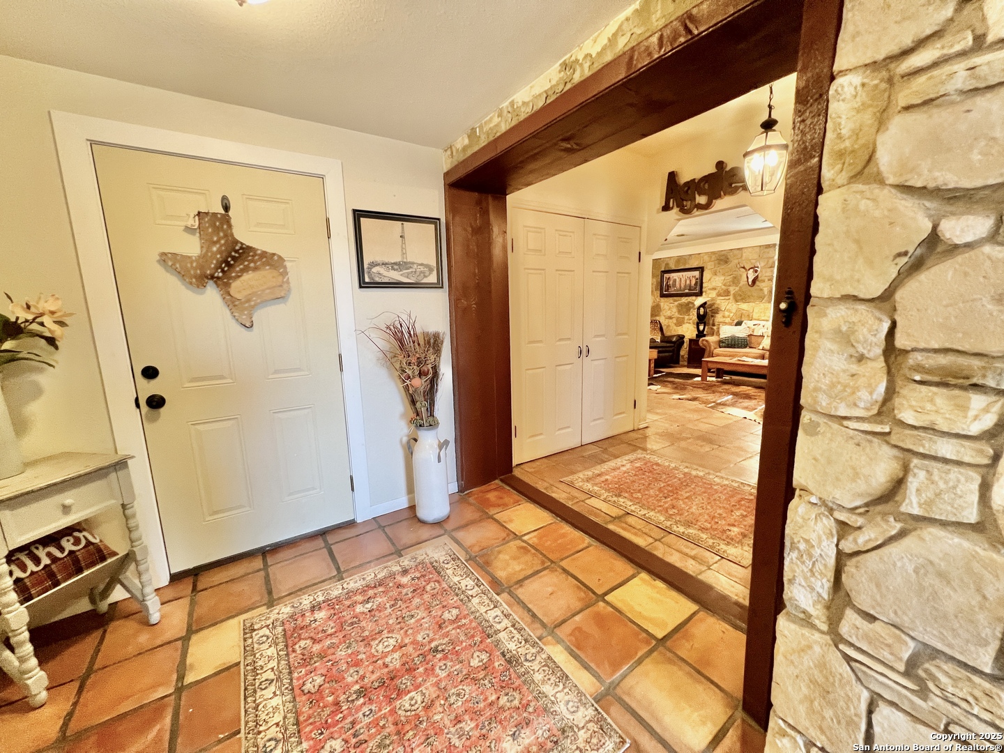 property viewer photo 5