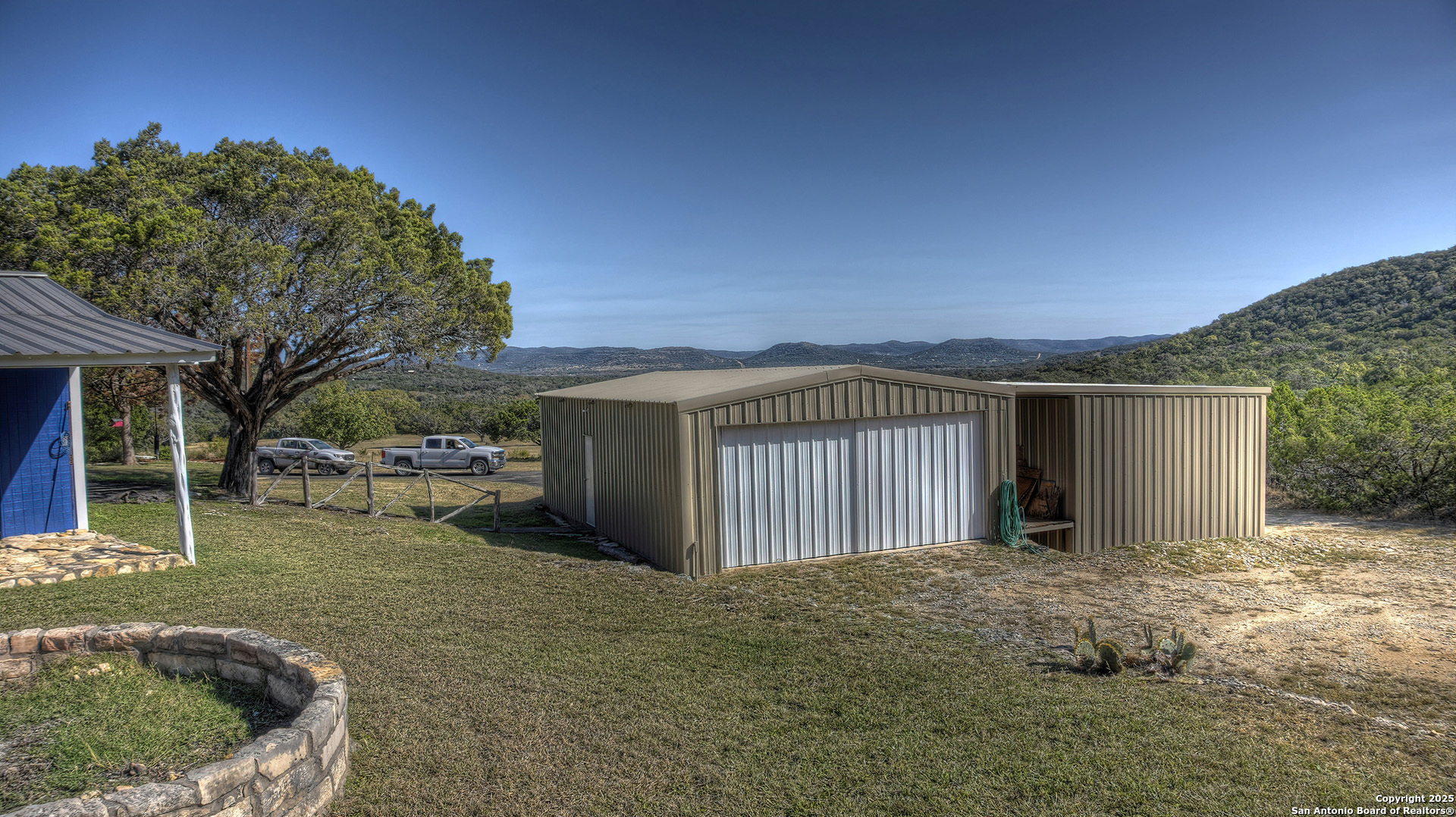main property photo 14