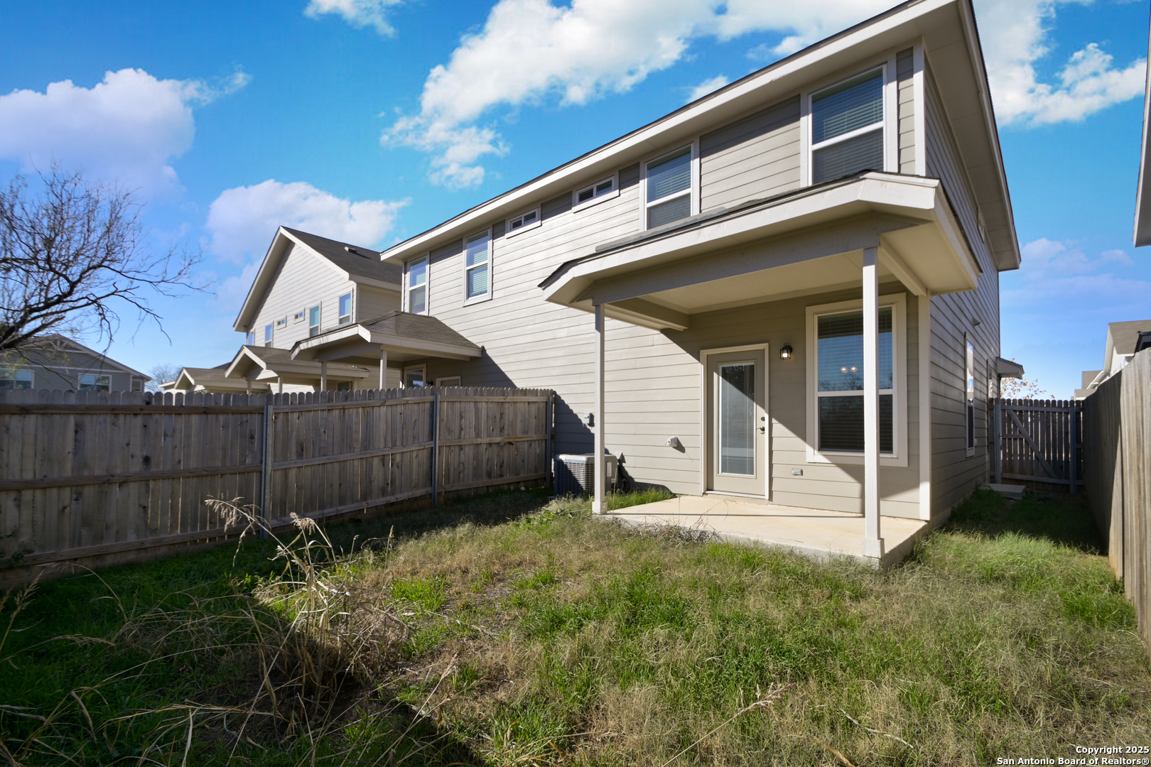 main property photo 15