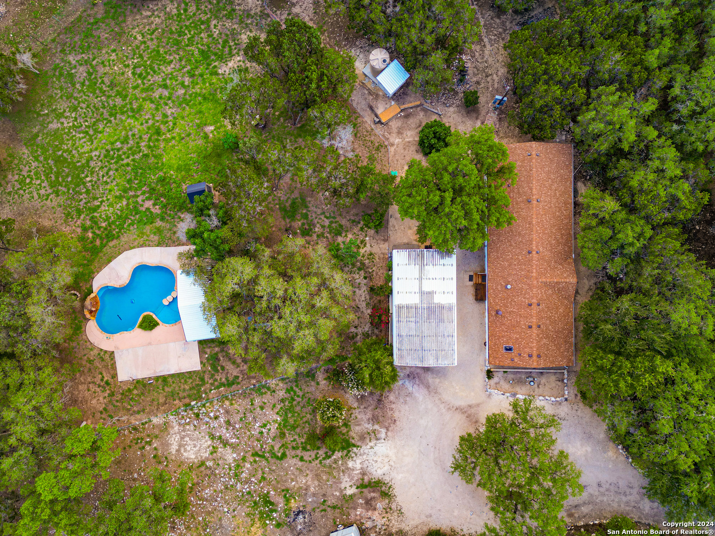 main property photo 22