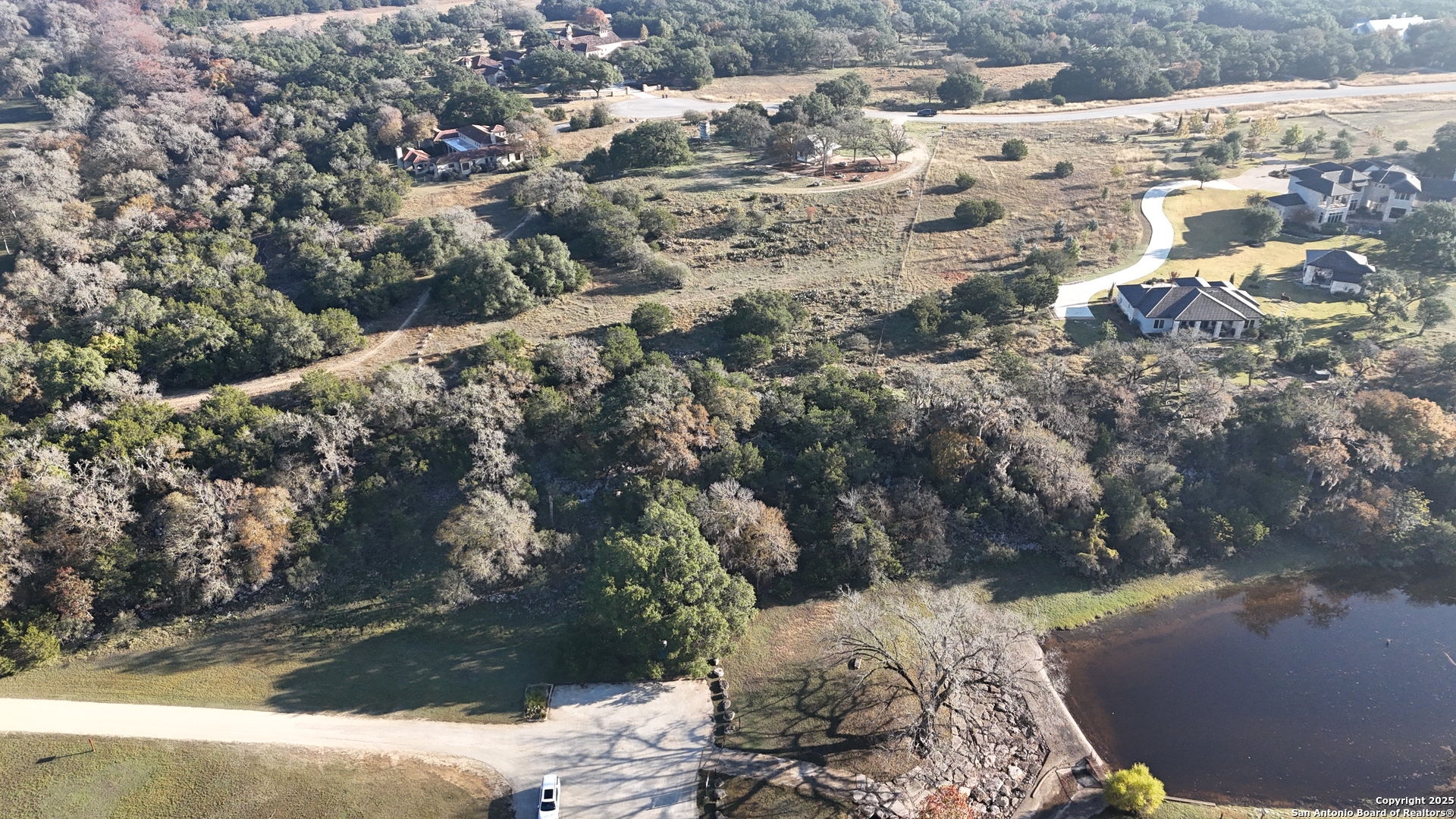 main property photo 16