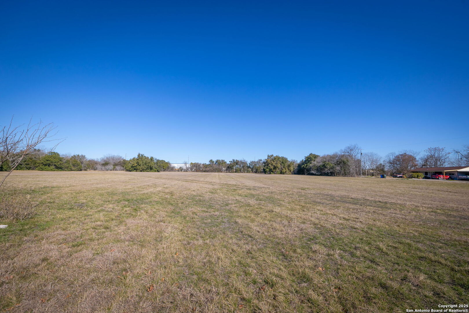 main property photo 9