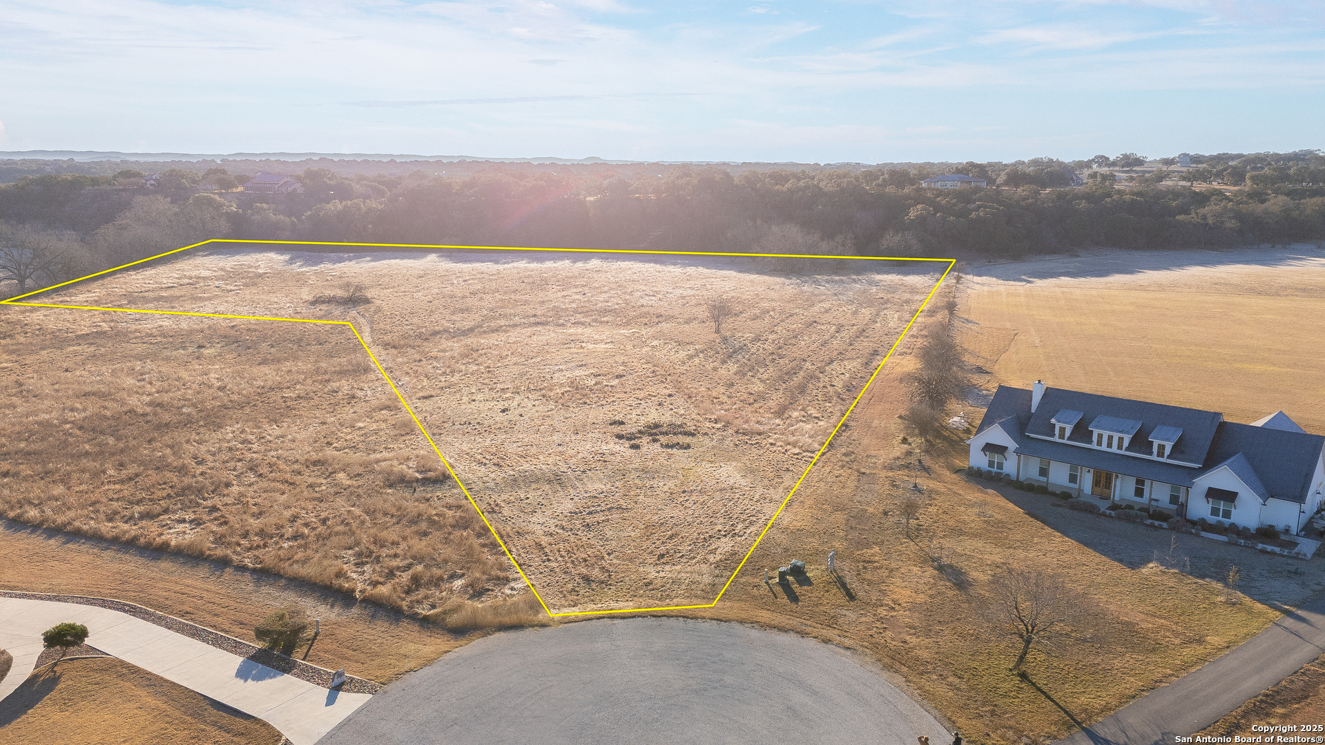 main property photo 6