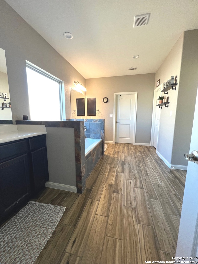 property viewer photo 12
