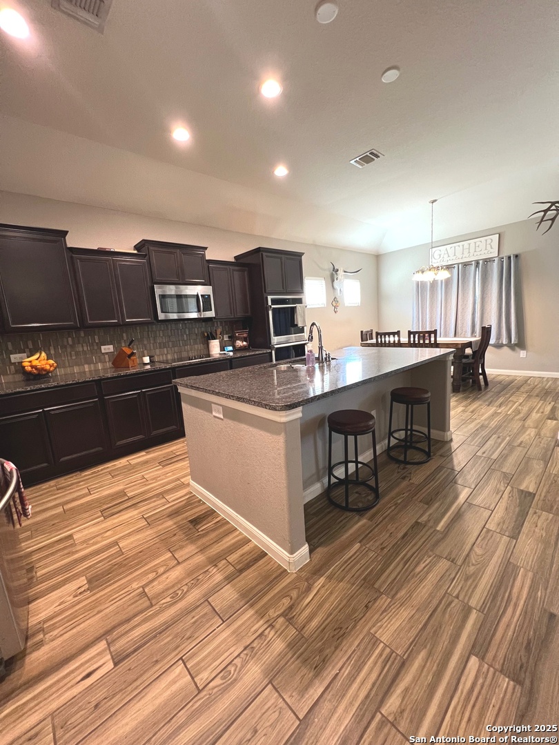 property viewer photo 6