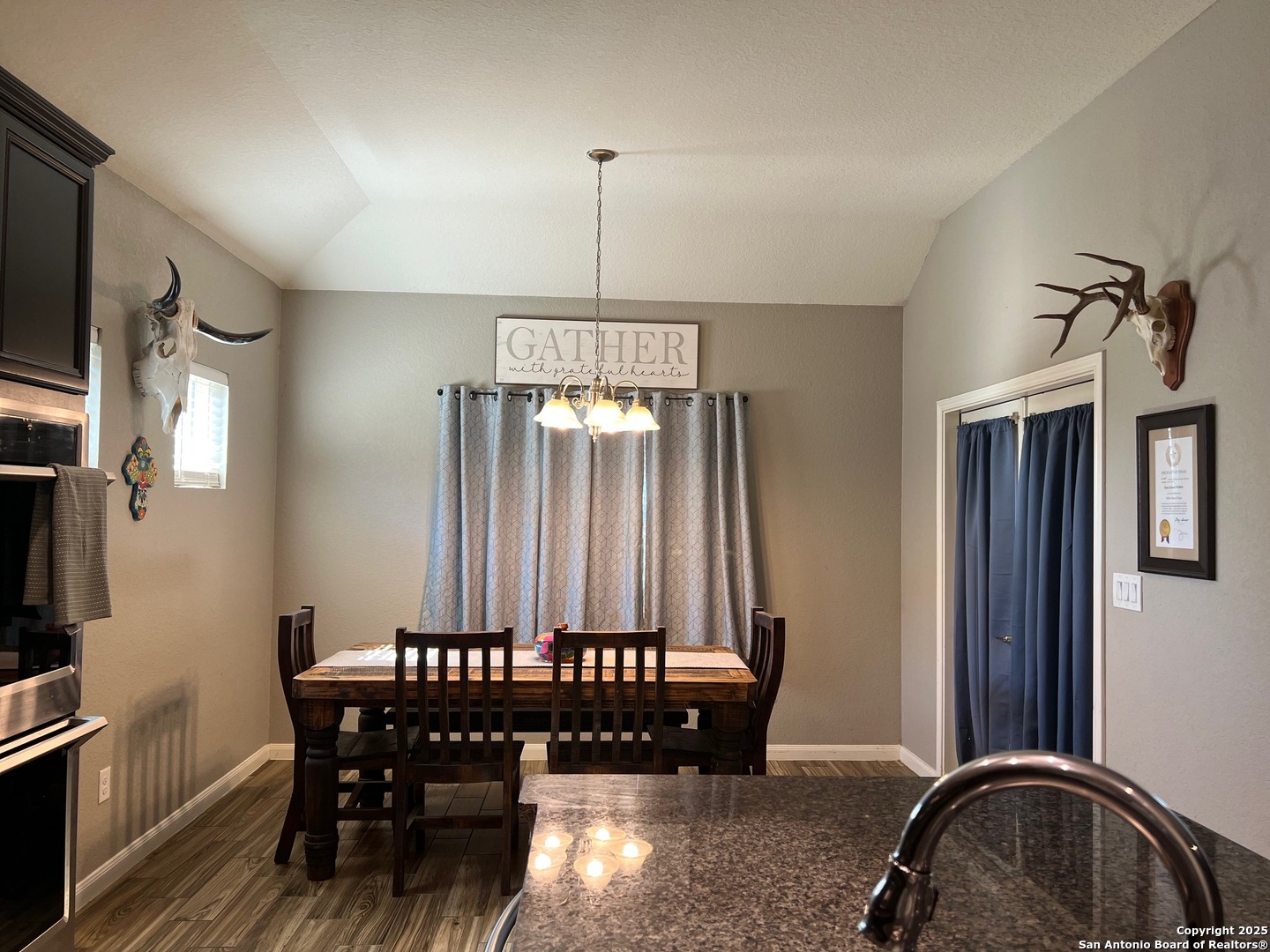 property viewer photo 7