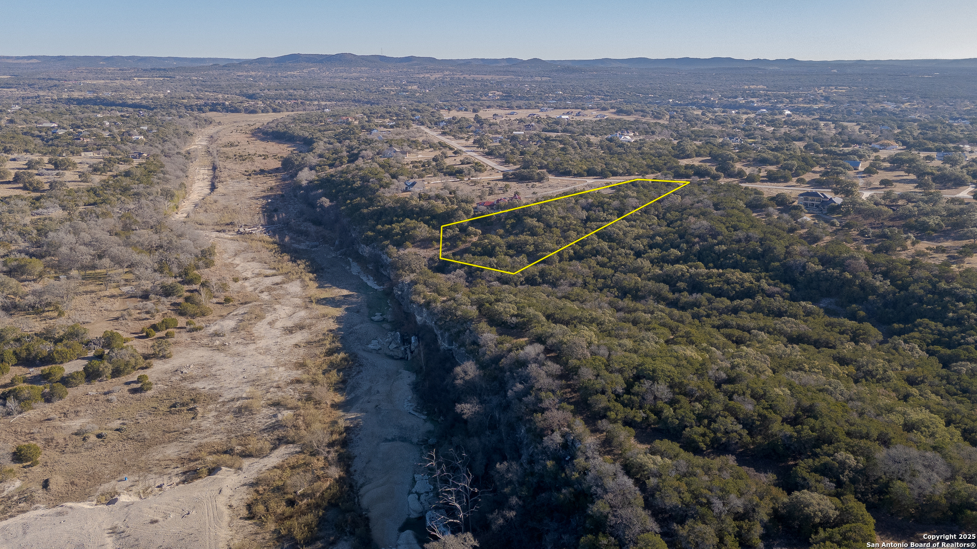 main property photo 11