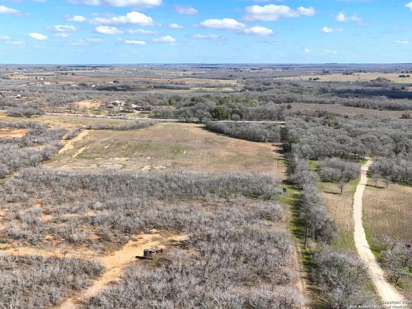 main property photo 10