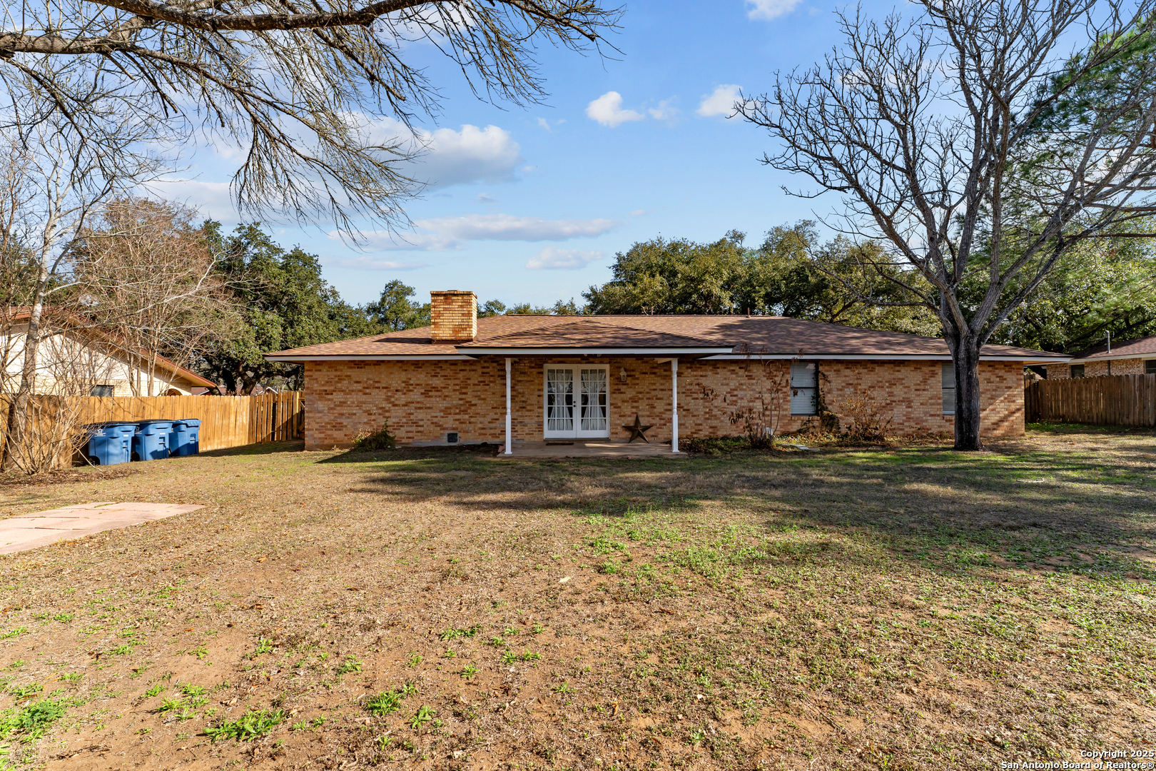main property photo 14
