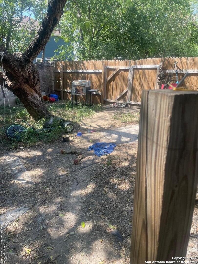 property viewer photo 11