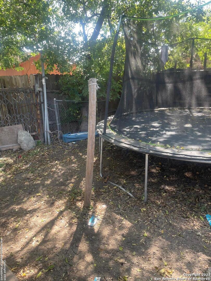 property viewer photo 12
