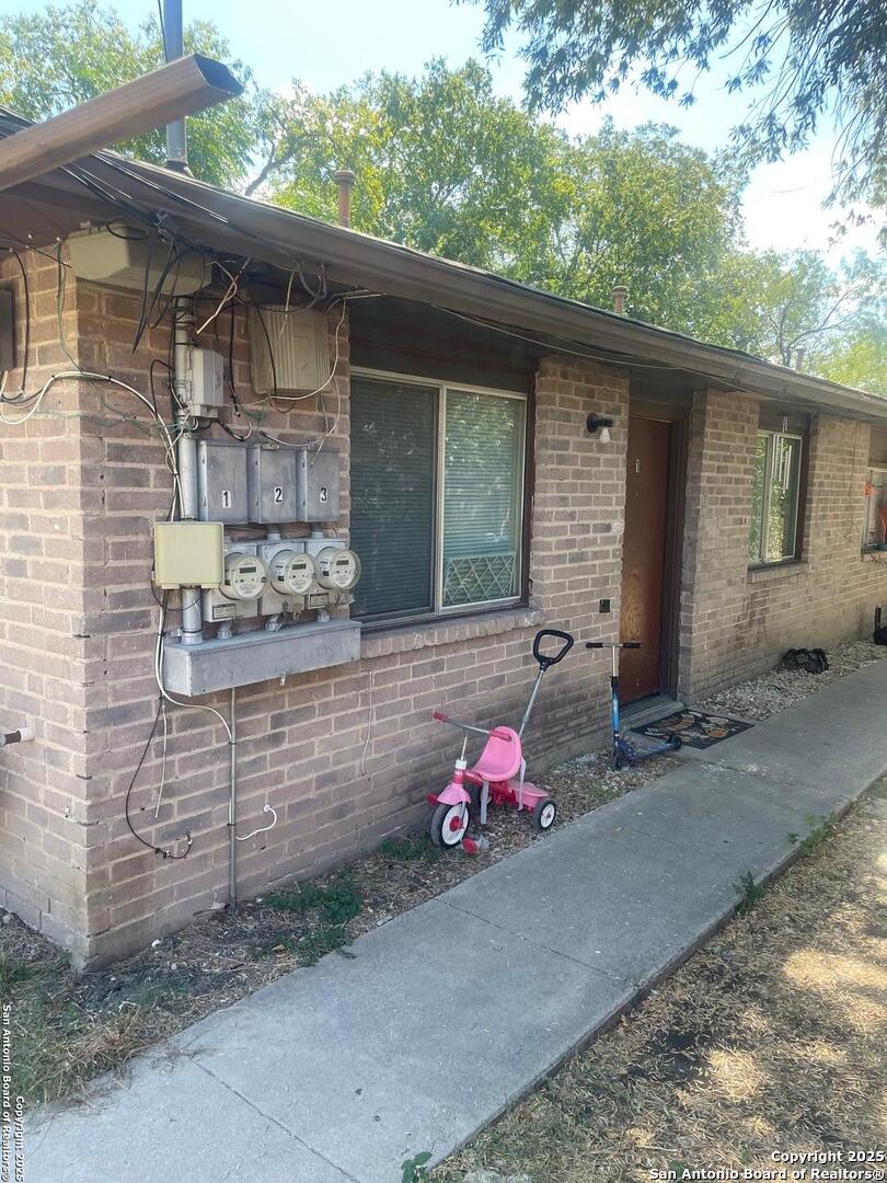 property viewer photo 3