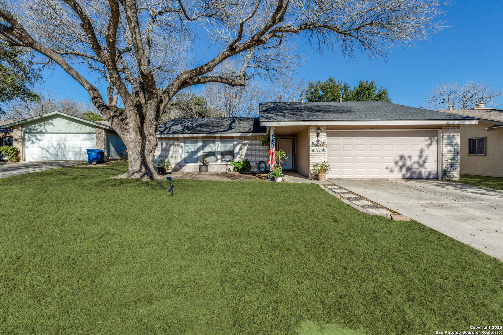 main property photo 2