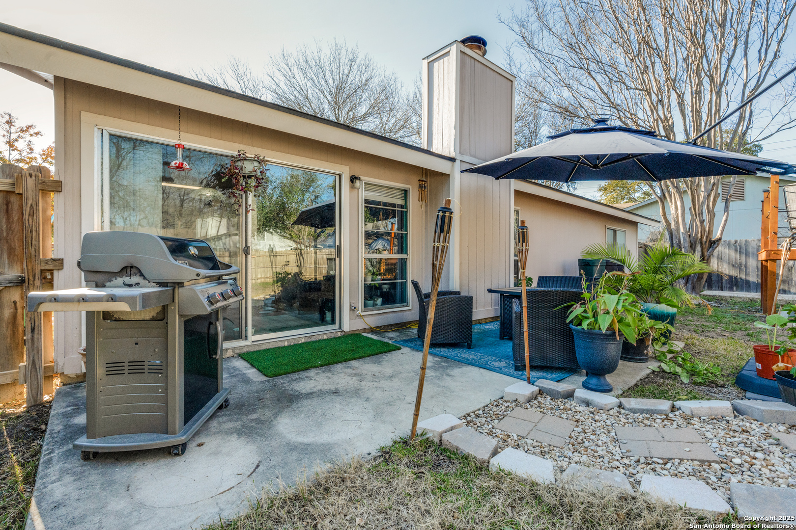 main property photo 23