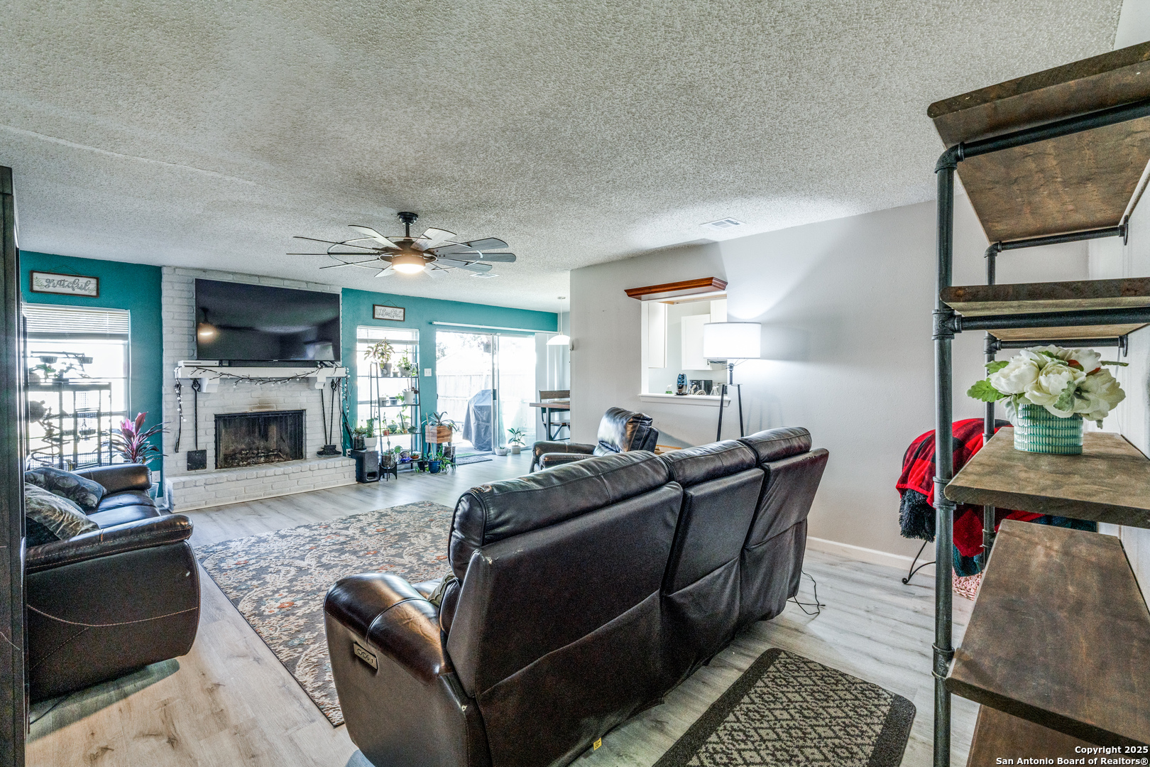 main property photo 7