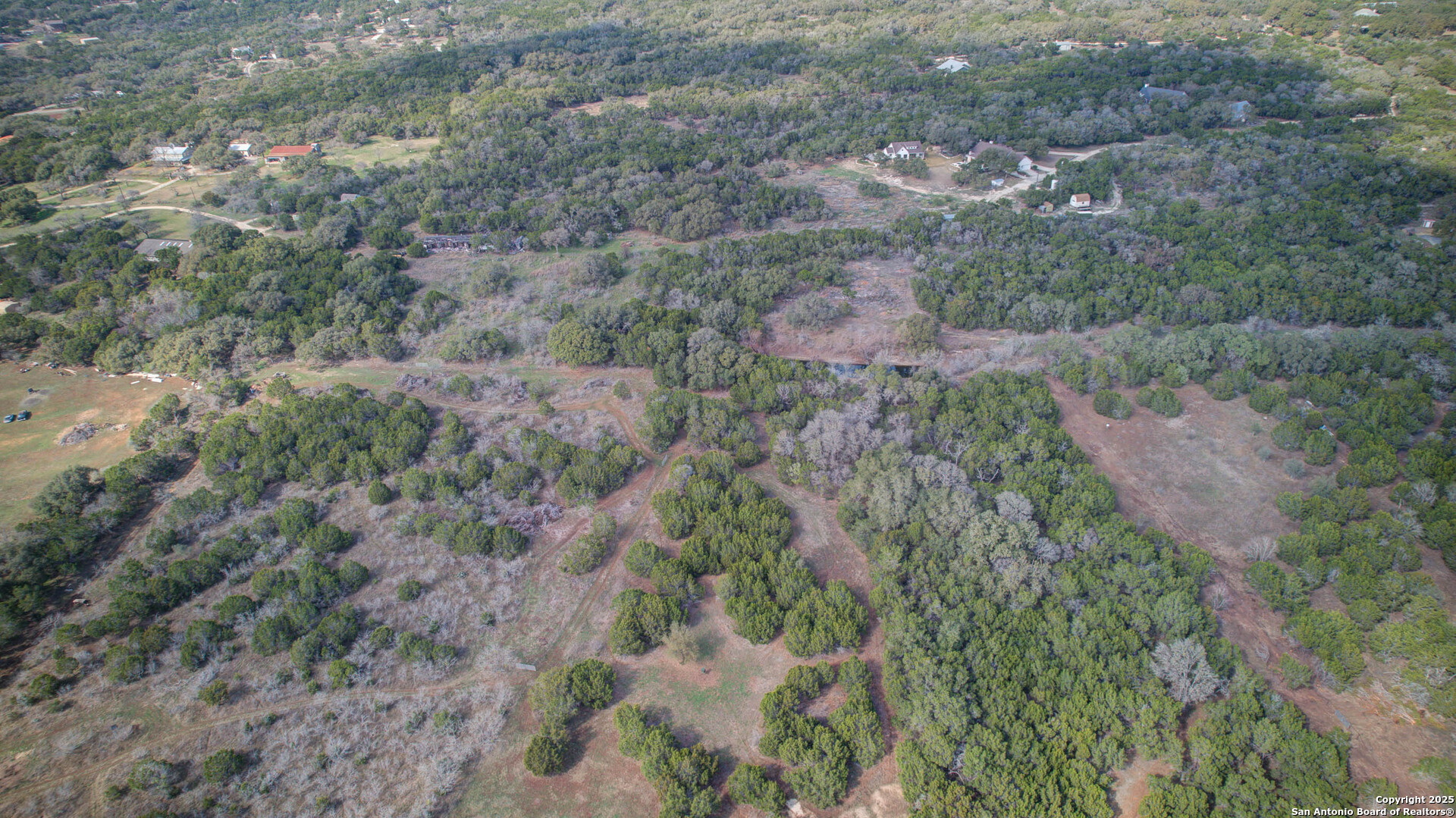 main property photo 19