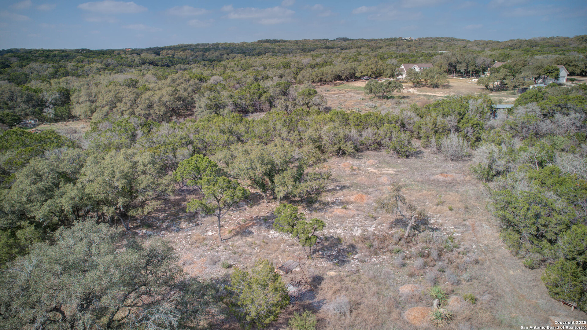 main property photo 25