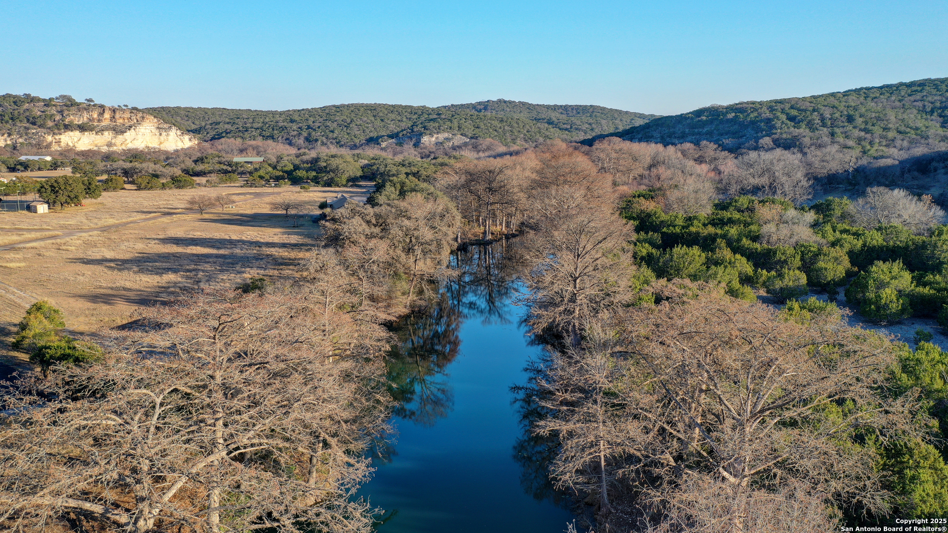 main property photo 27