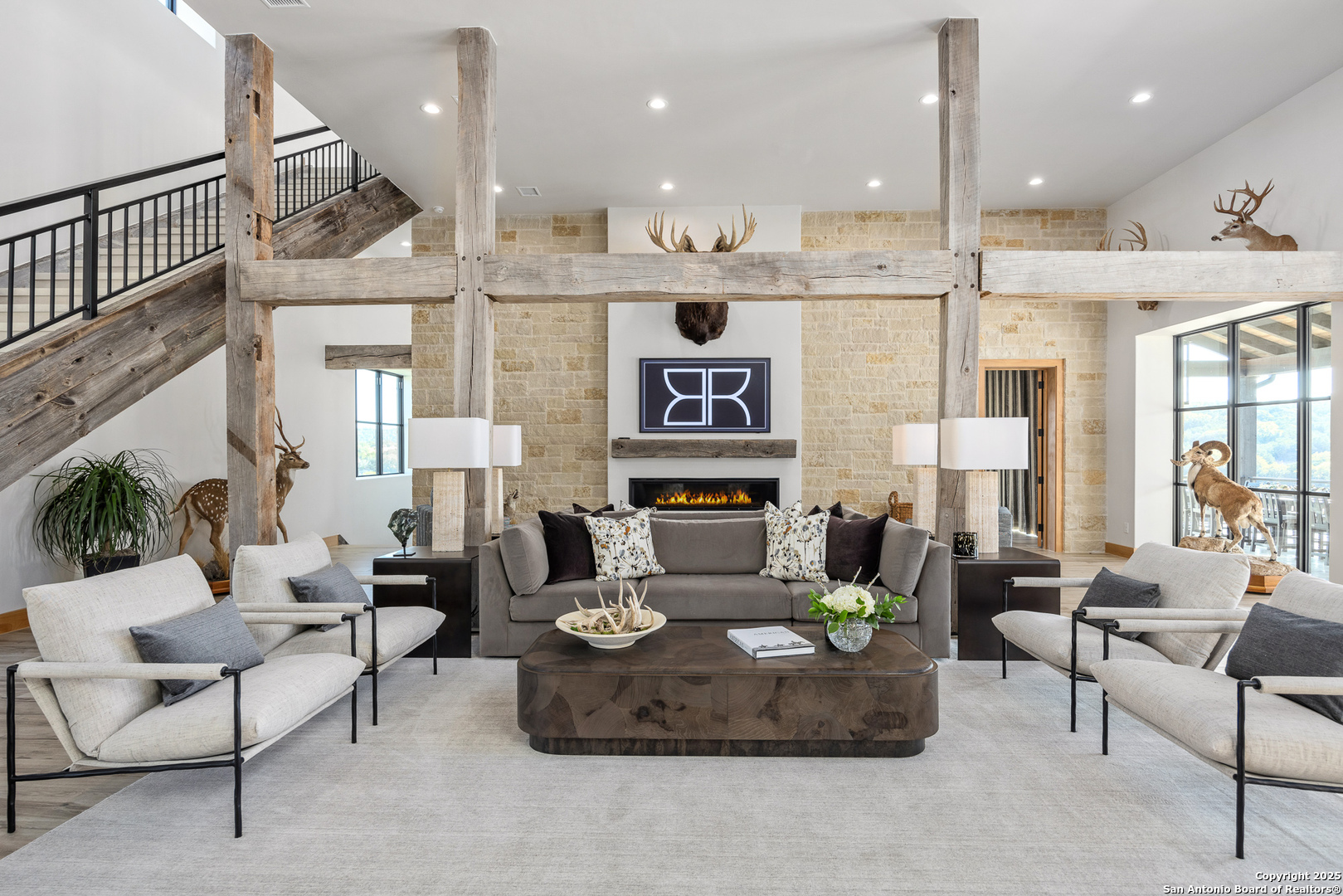 main property photo 45