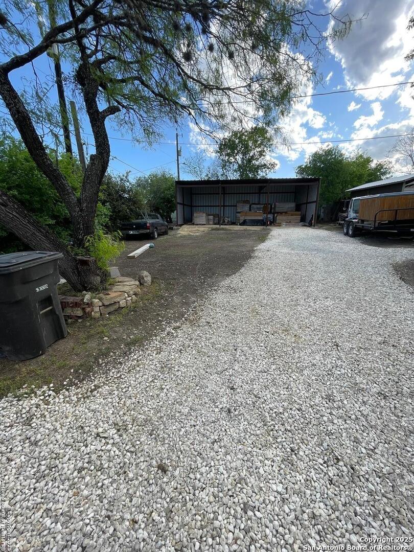 main property photo 15