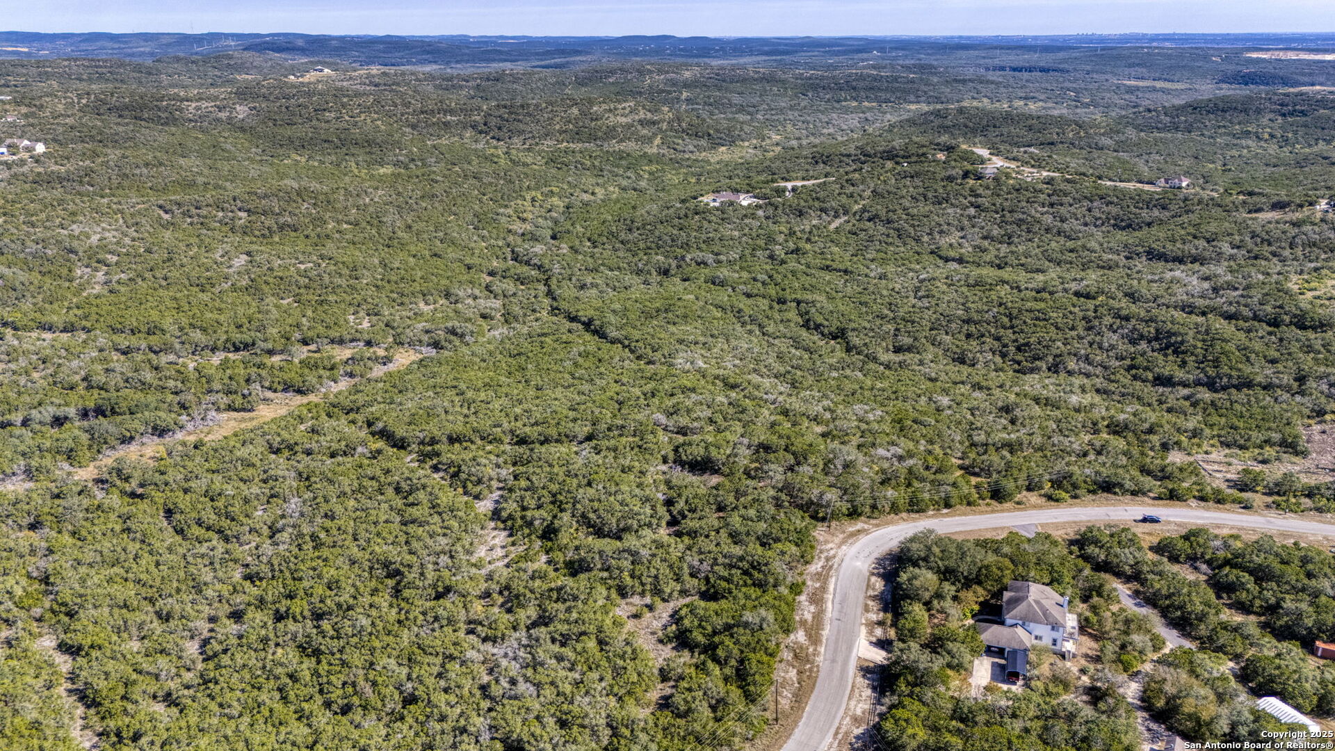 main property photo 13