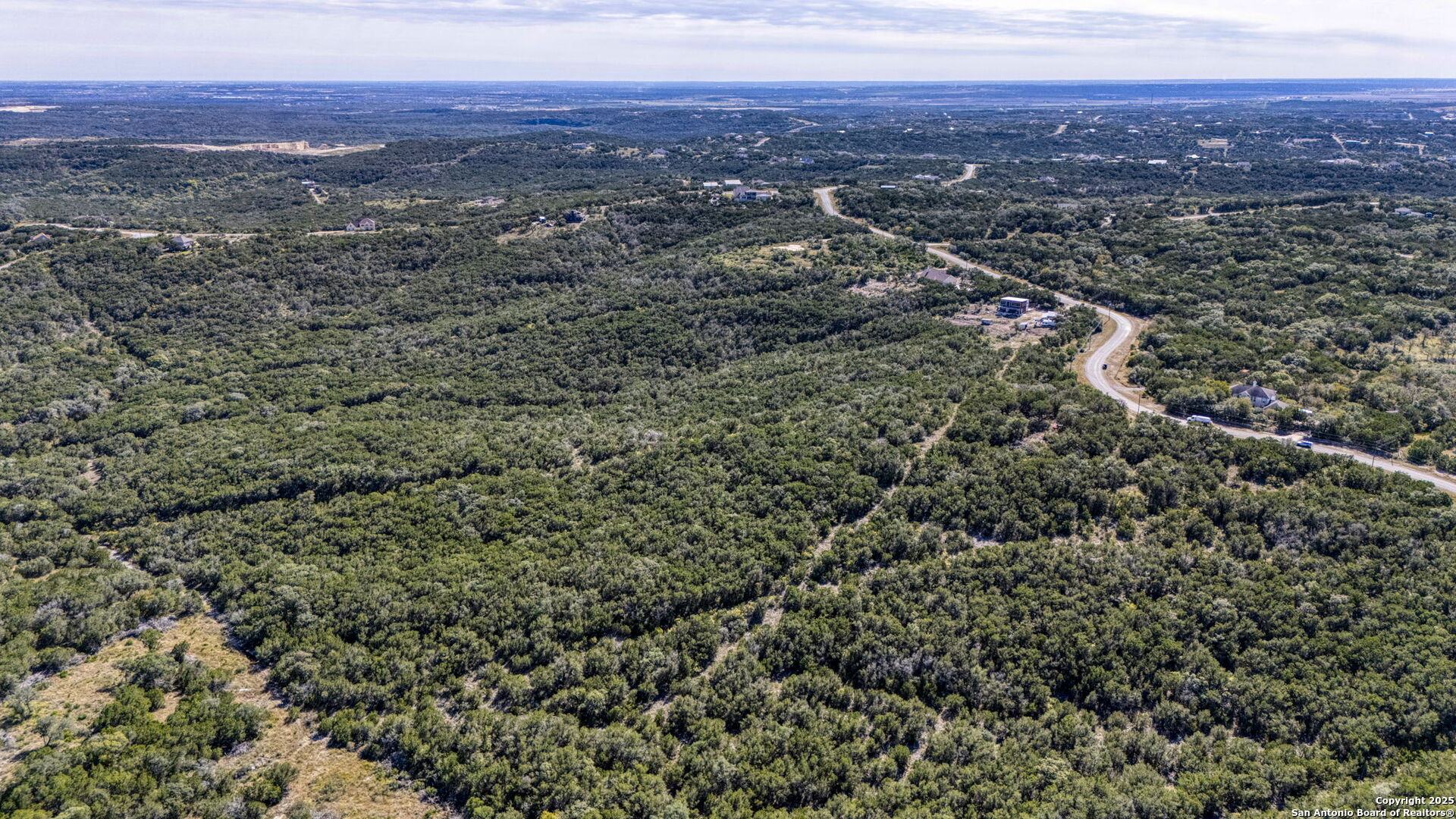 main property photo 19
