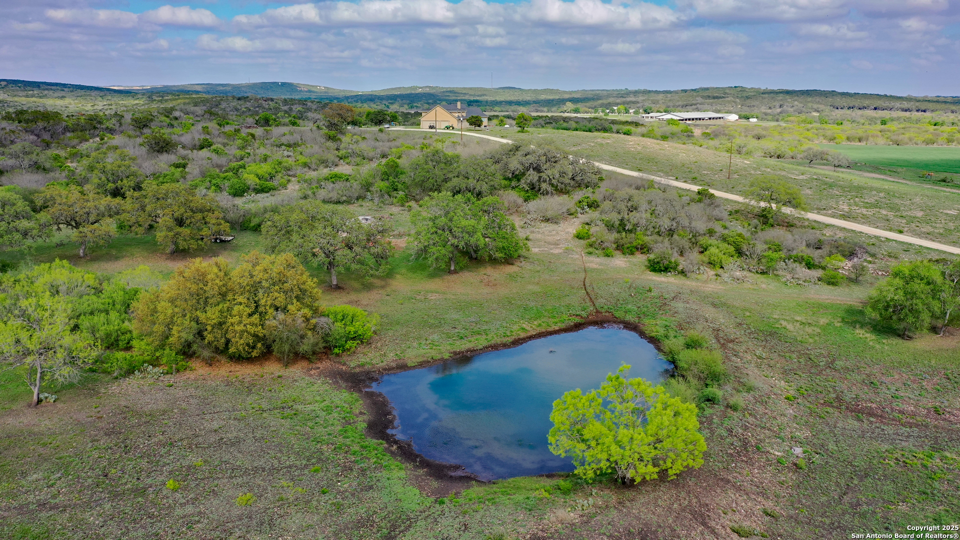 main property photo 13