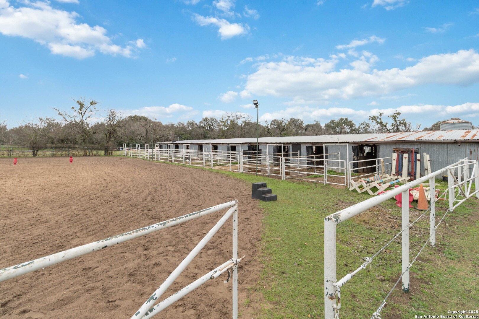 main property photo 22