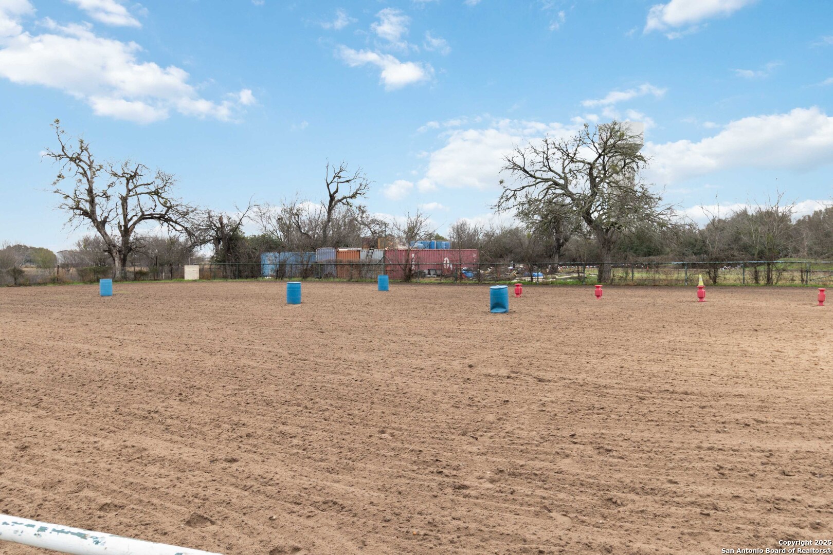 main property photo 23