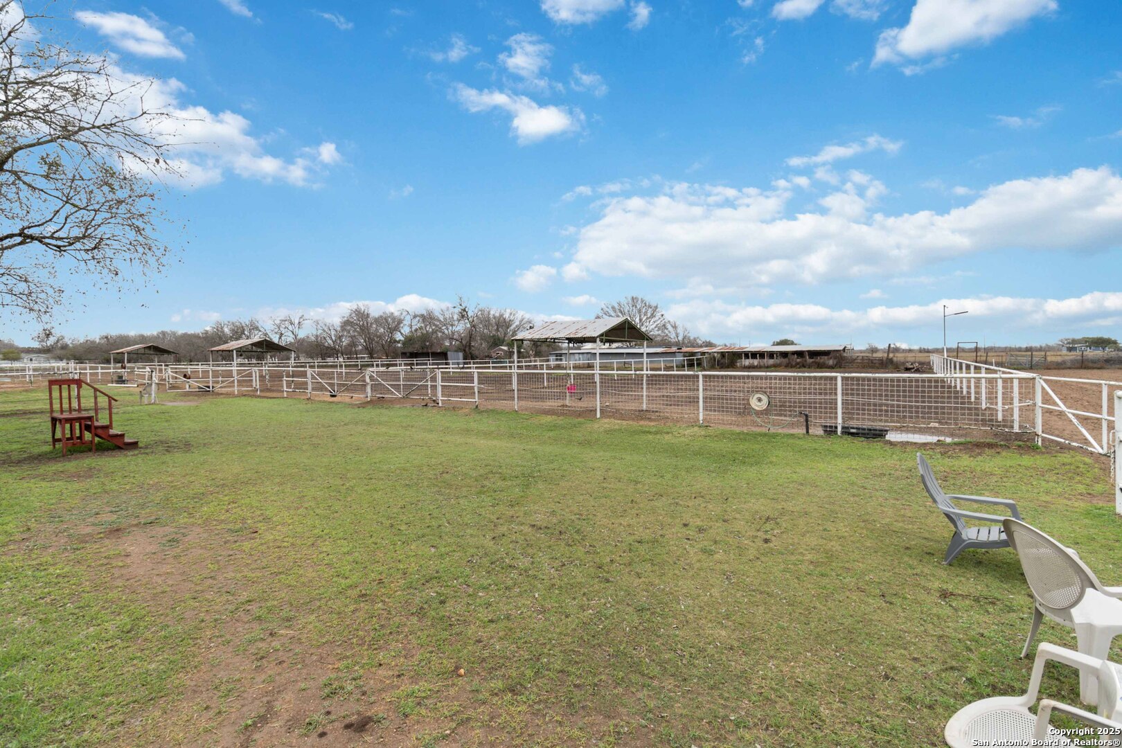 main property photo 19