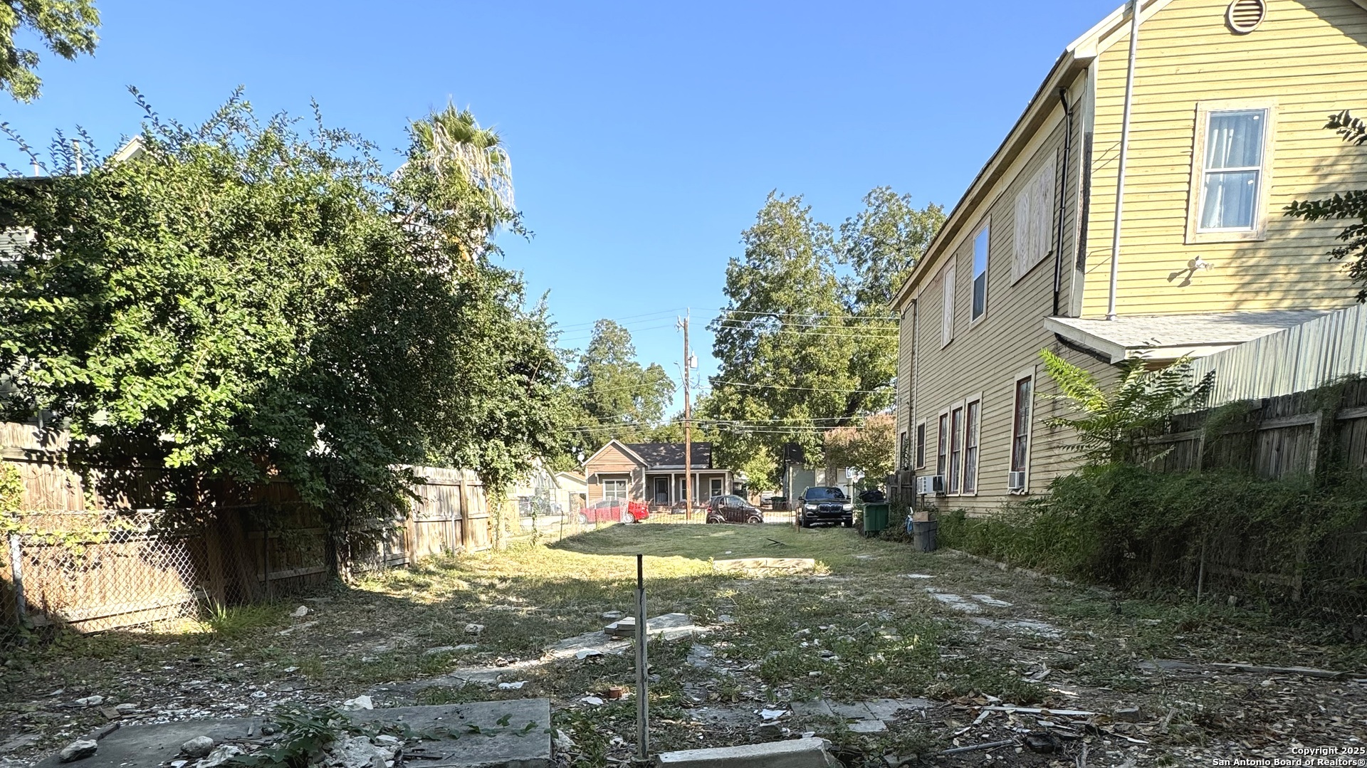 main property photo 3