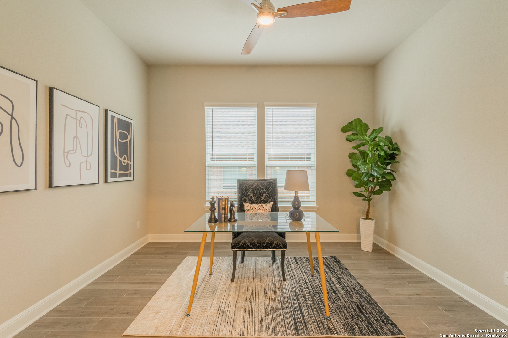 property viewer photo 12