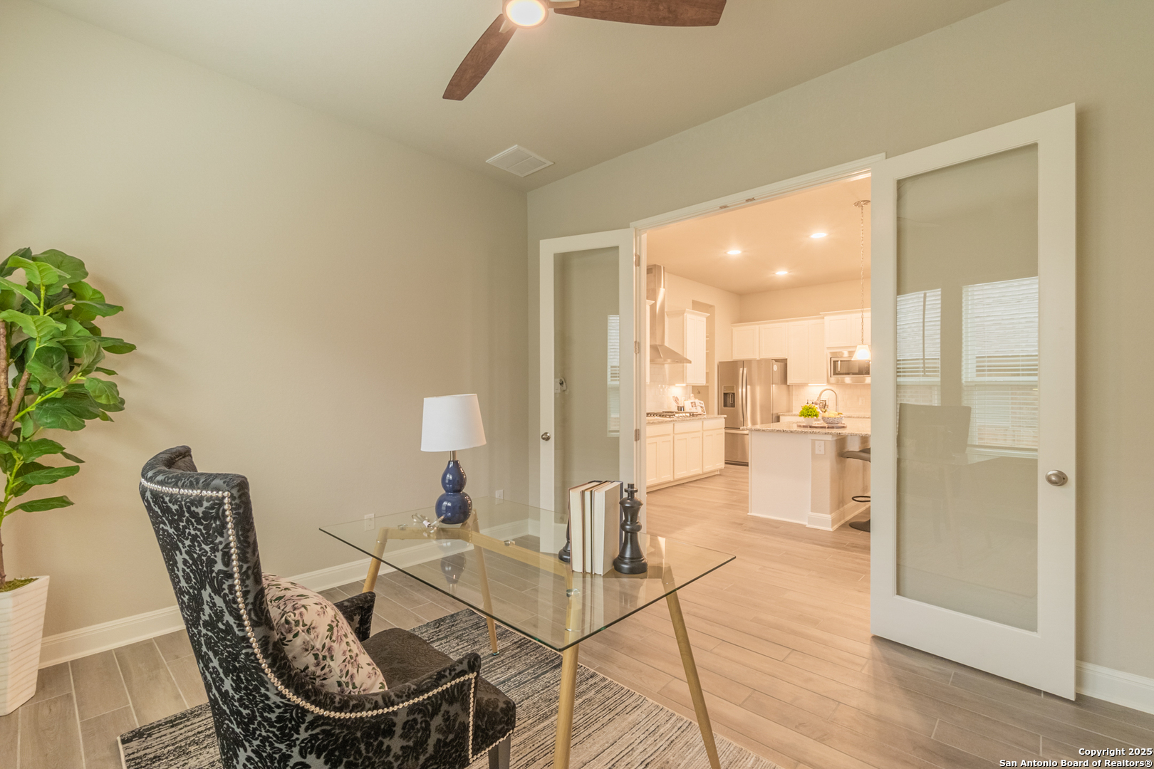 property viewer photo 13