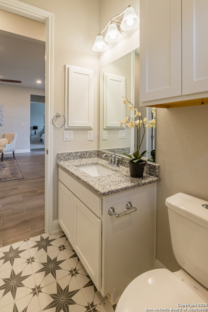 property viewer photo 35
