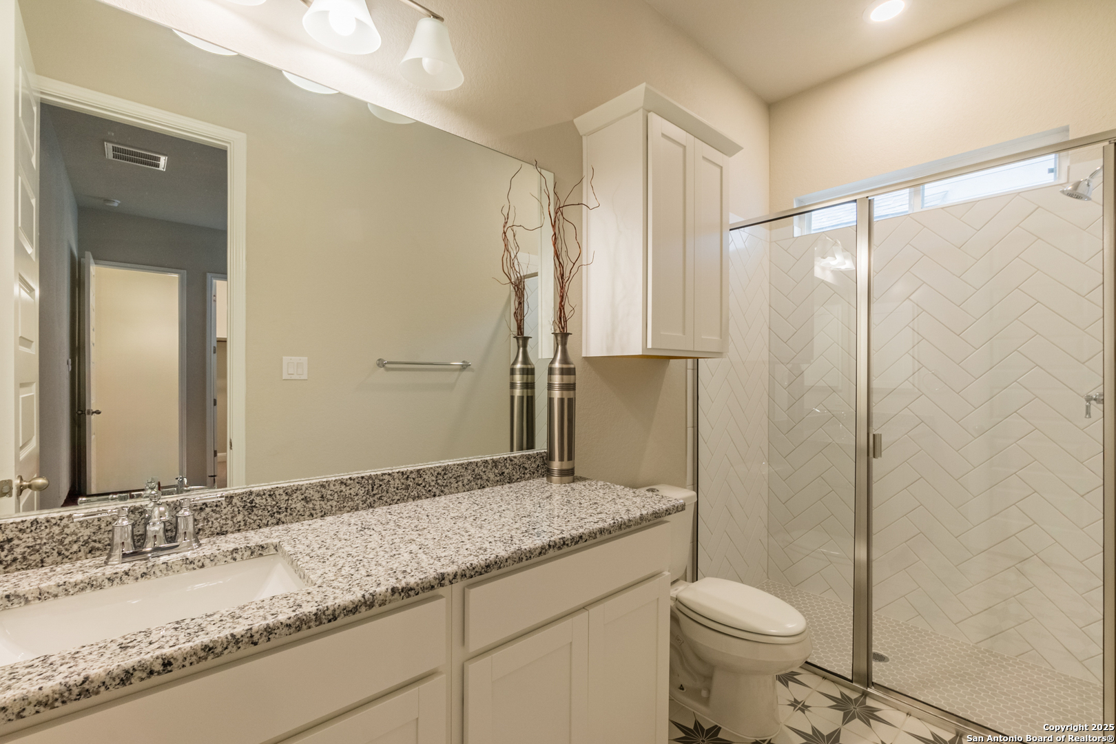 property viewer photo 40