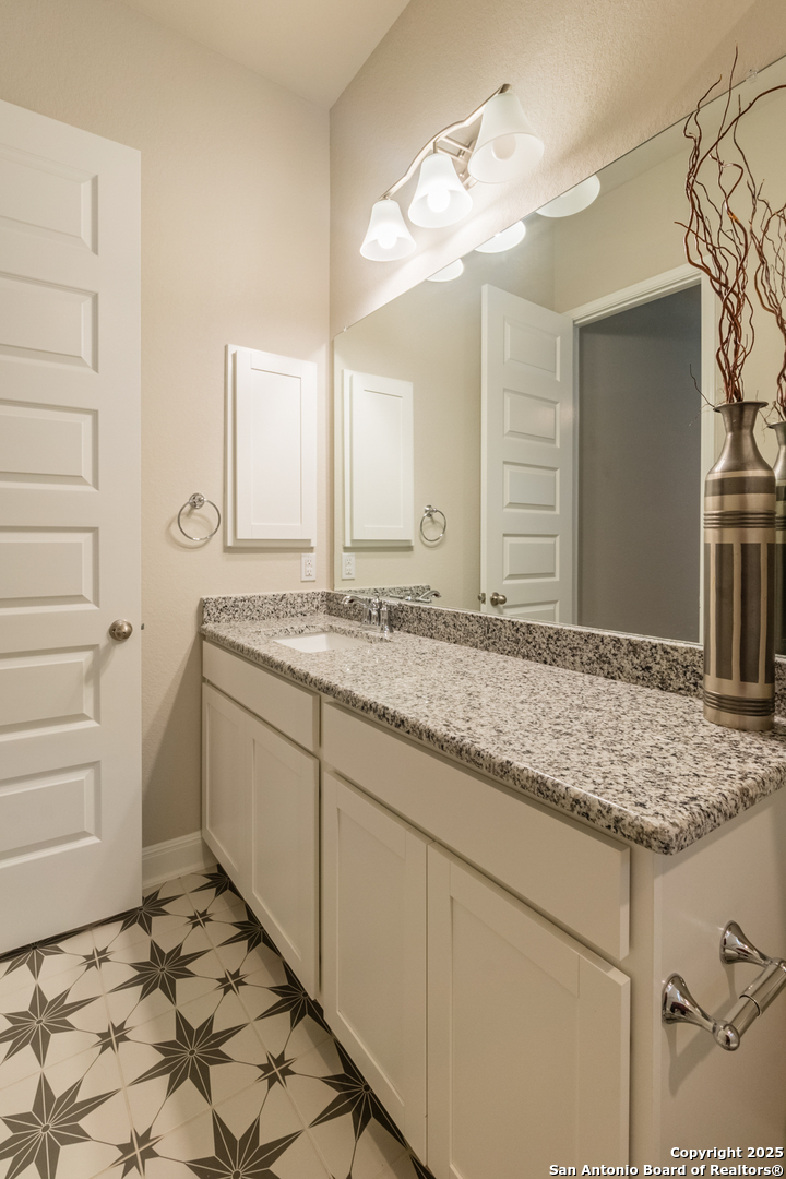 property viewer photo 42
