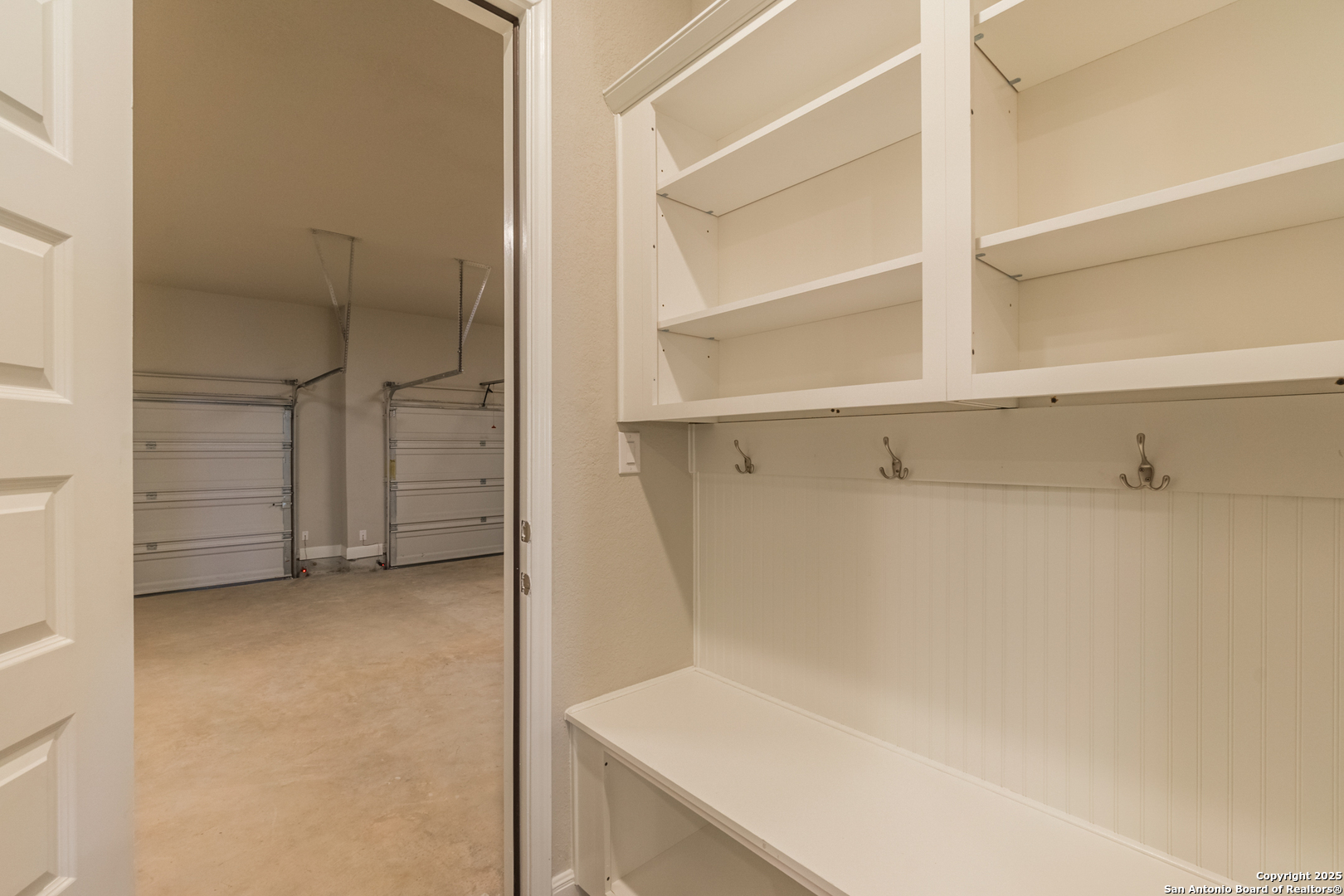 property viewer photo 43