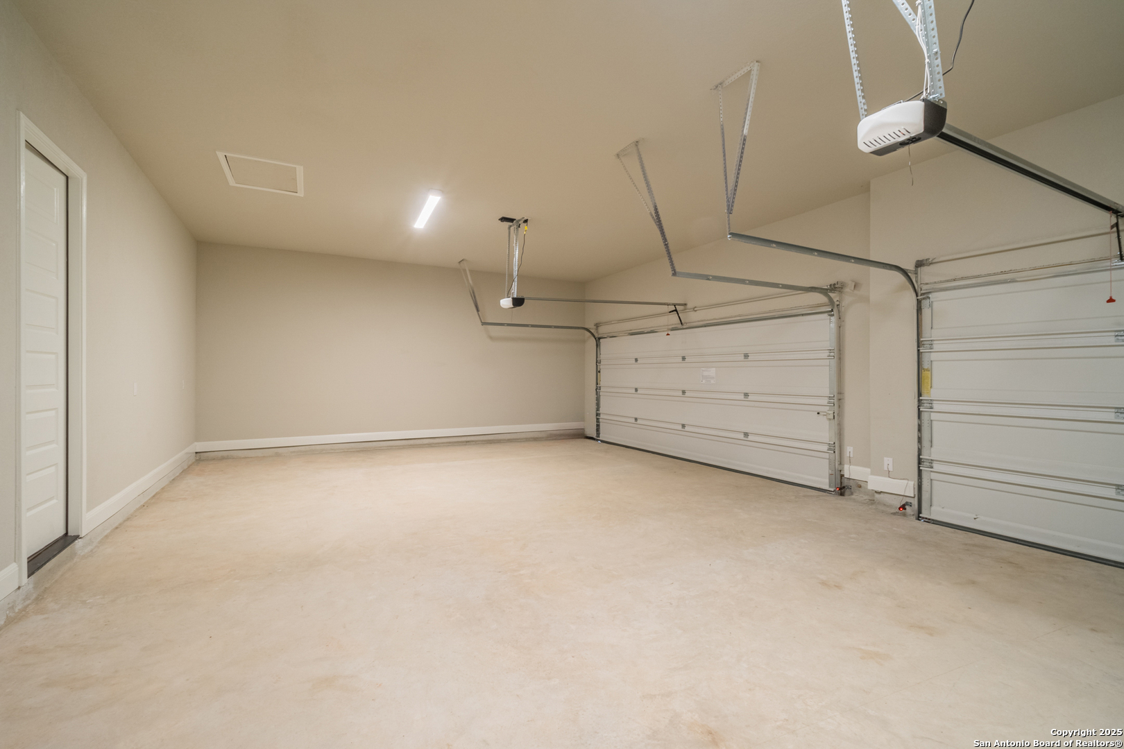 property viewer photo 46