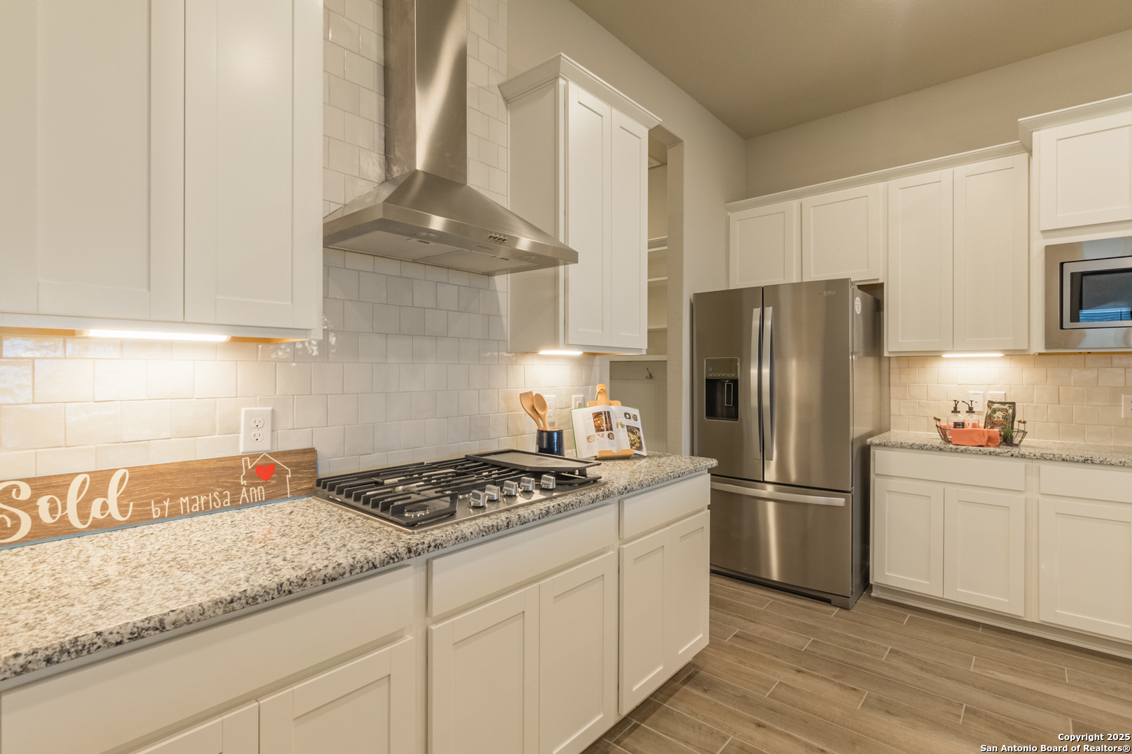 property viewer photo 7