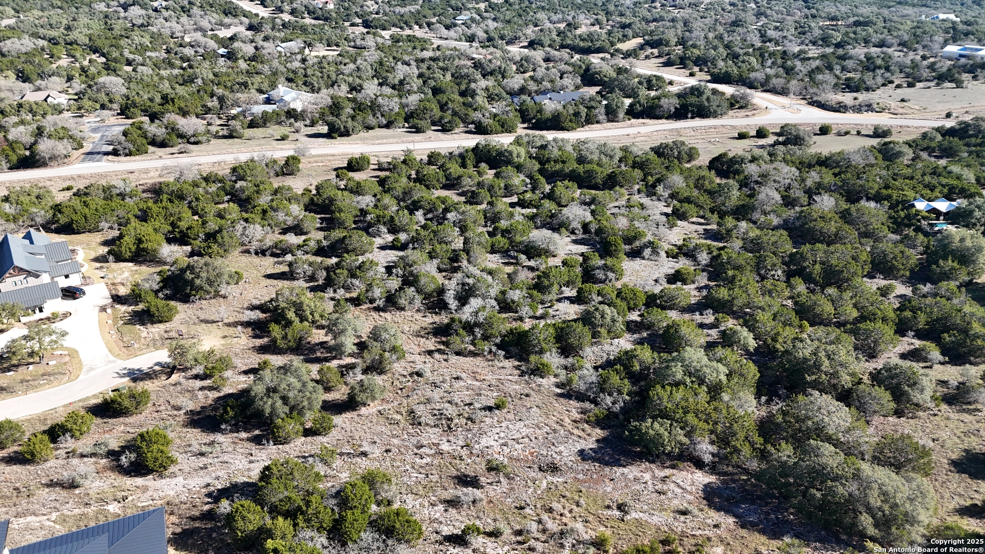 main property photo 12