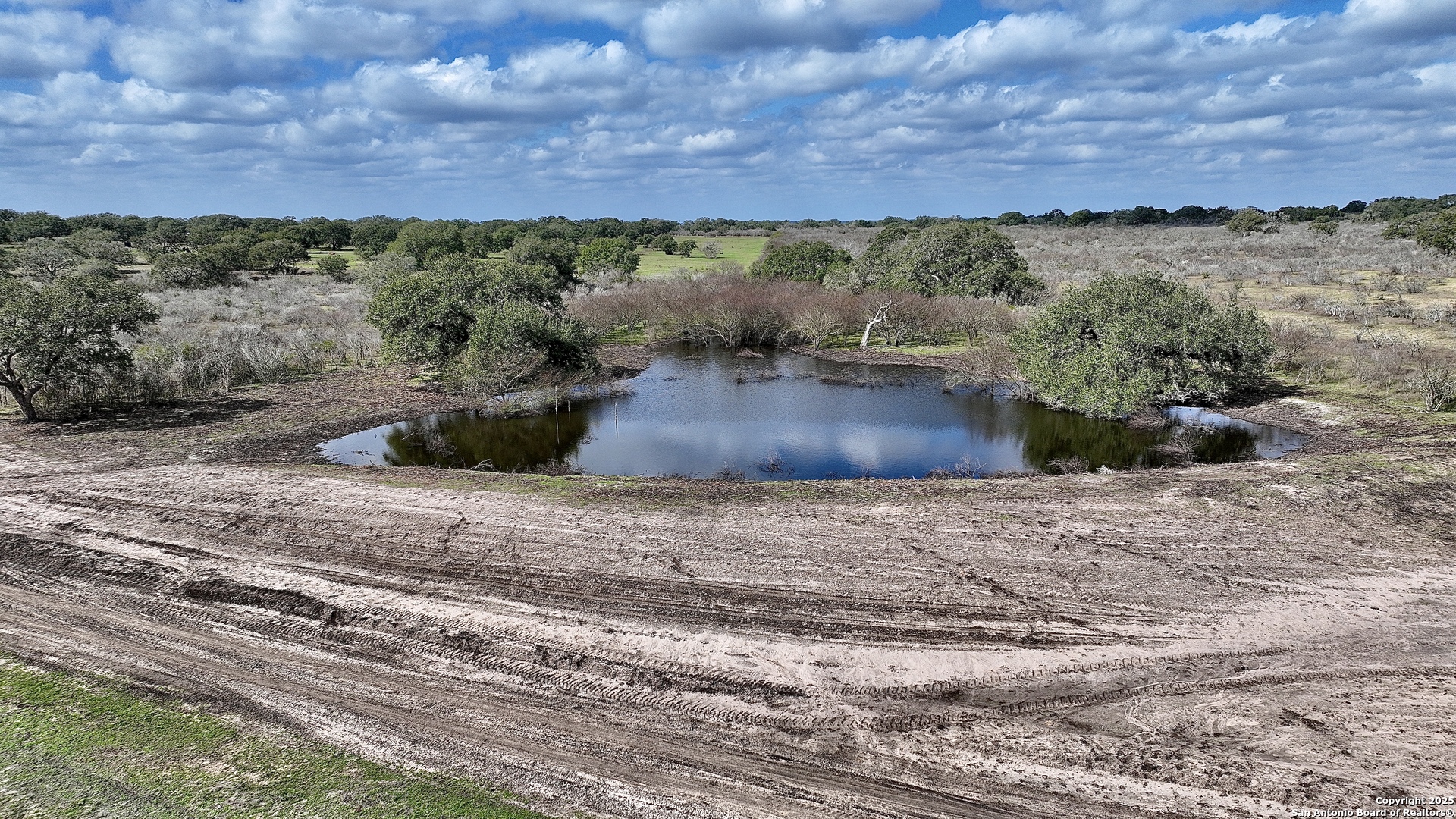 main property photo 25