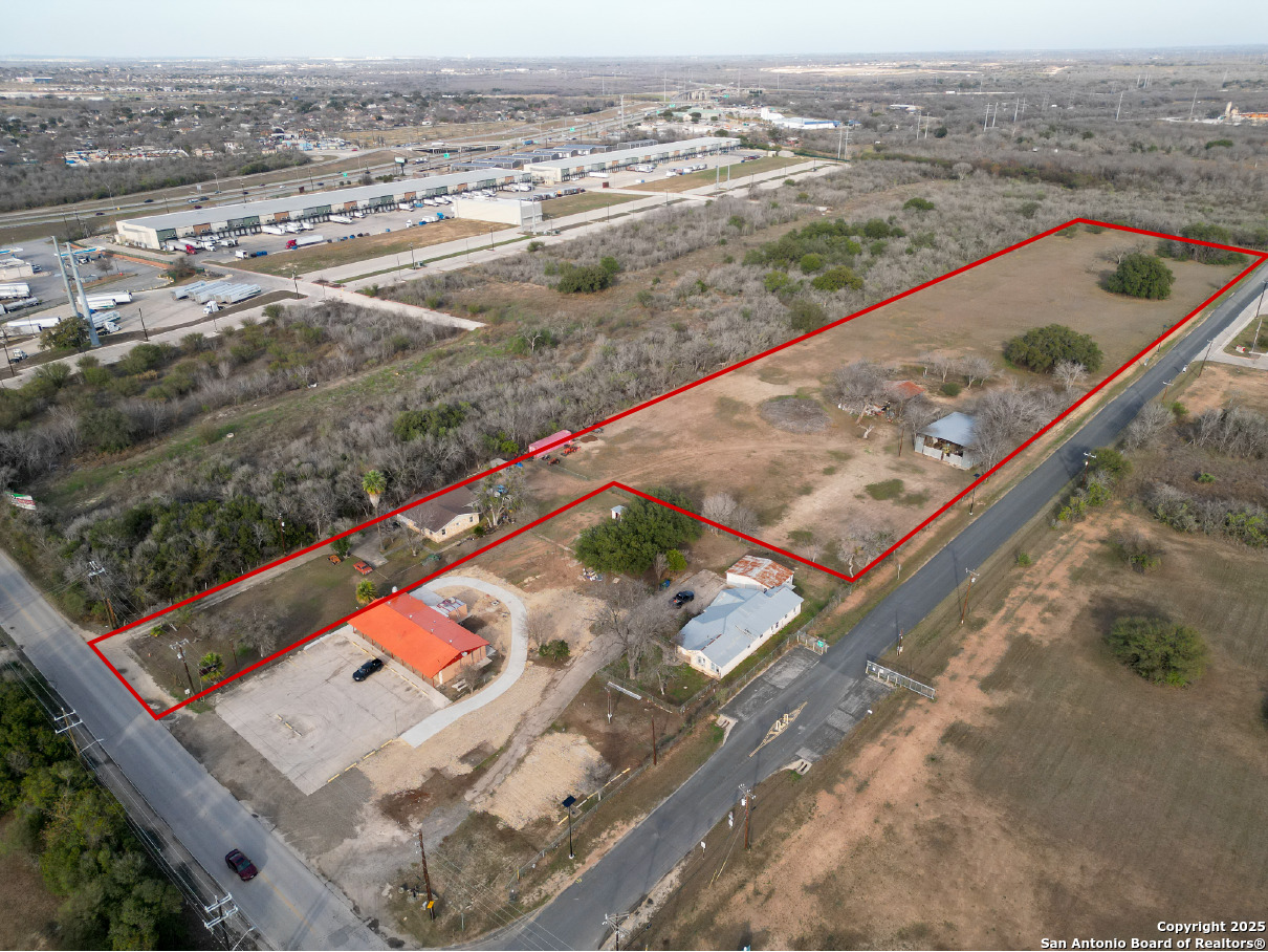 main property photo 3