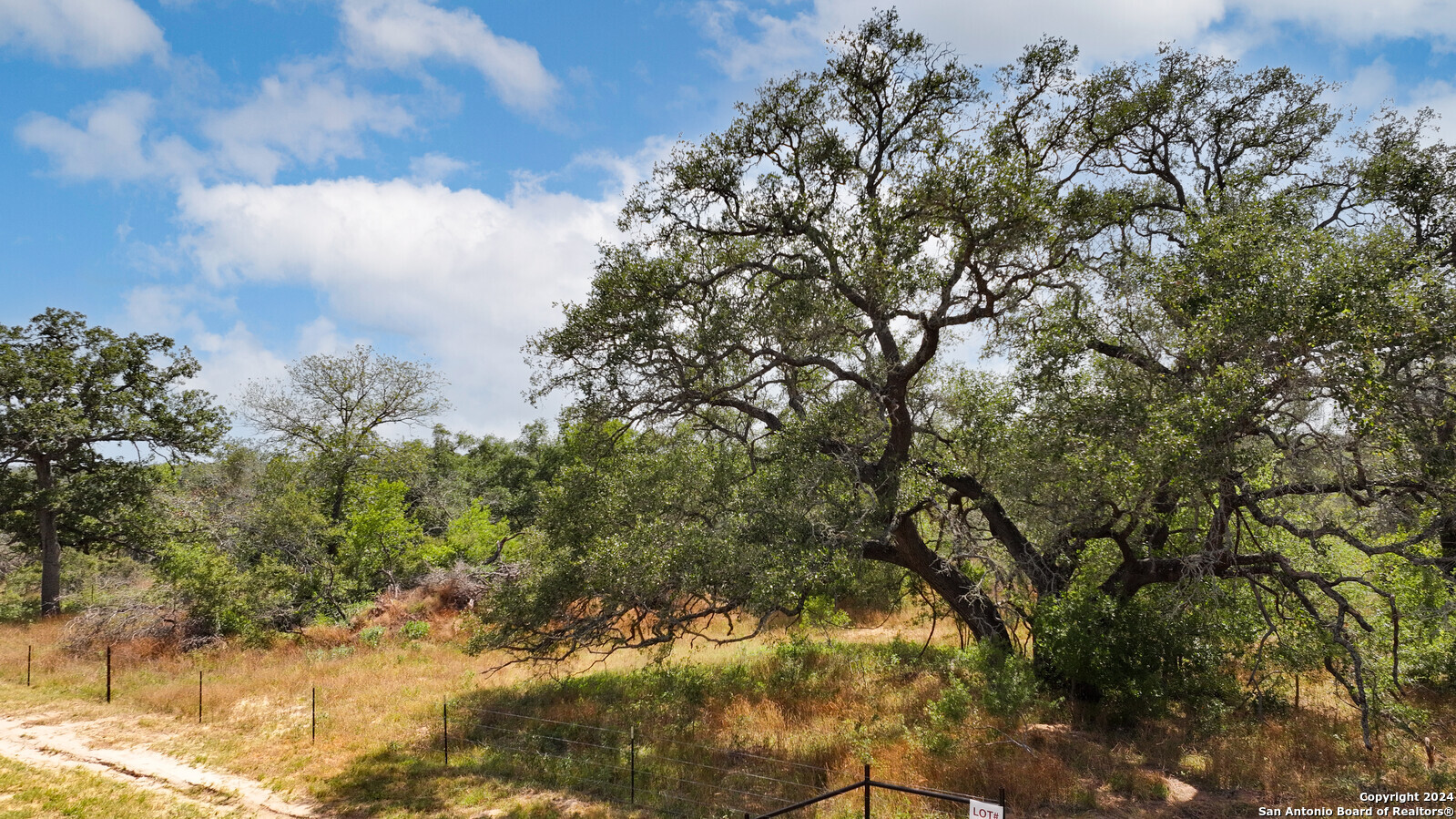 property viewer photo 1