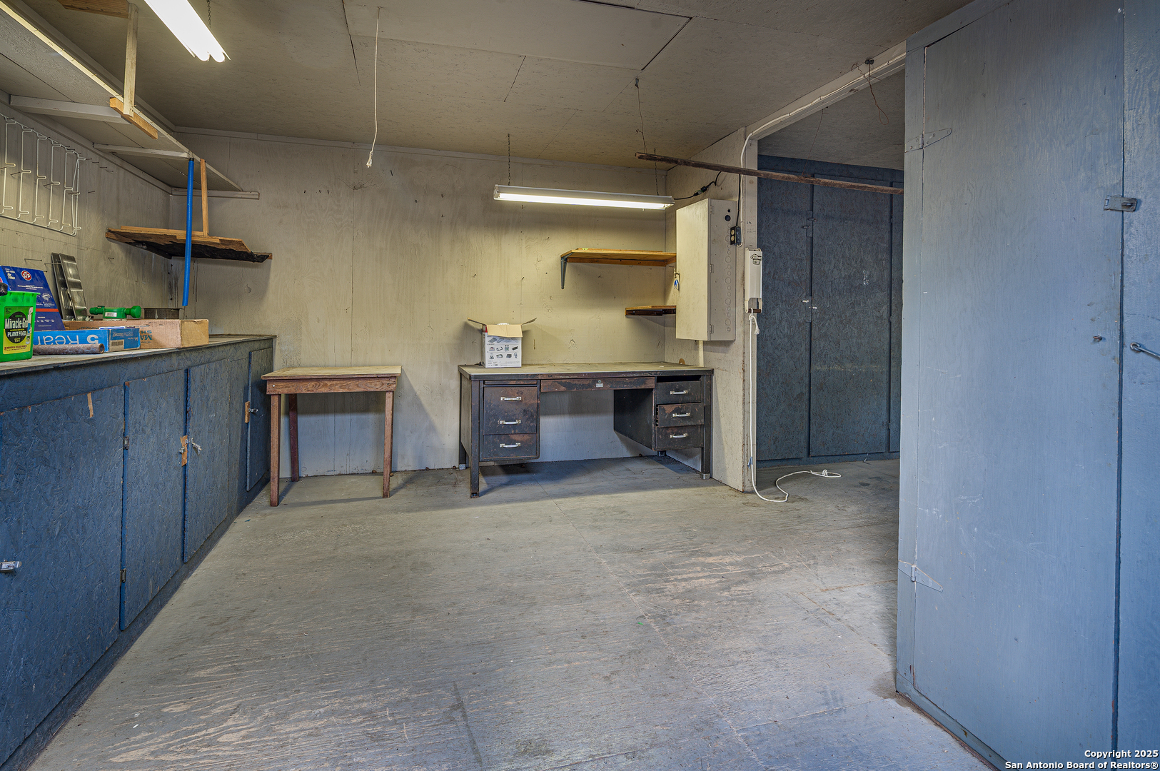 main property photo 35