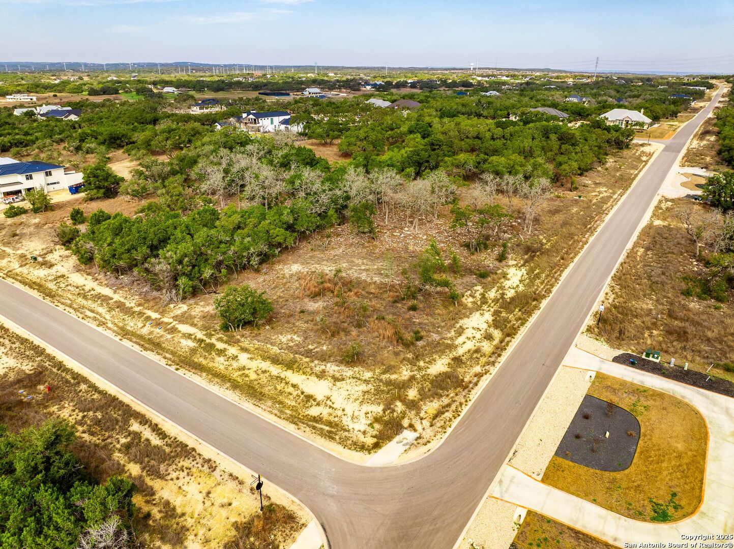 main property photo 12