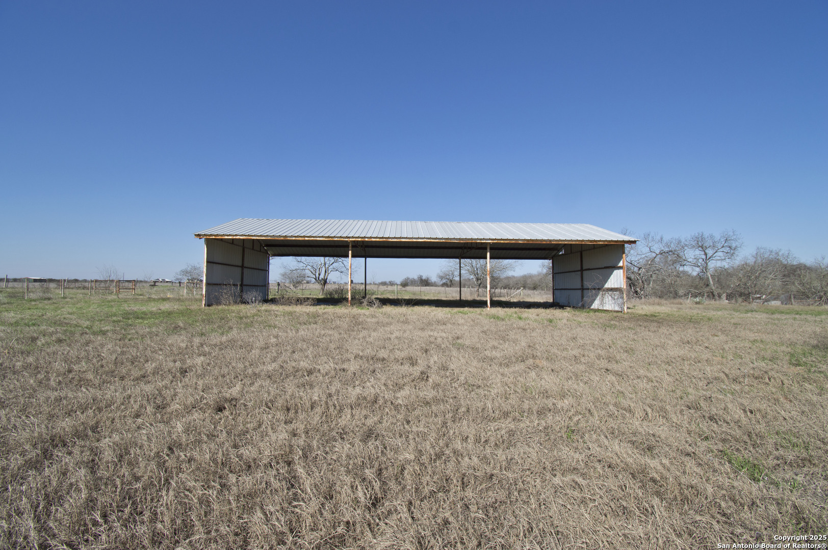 main property photo 26