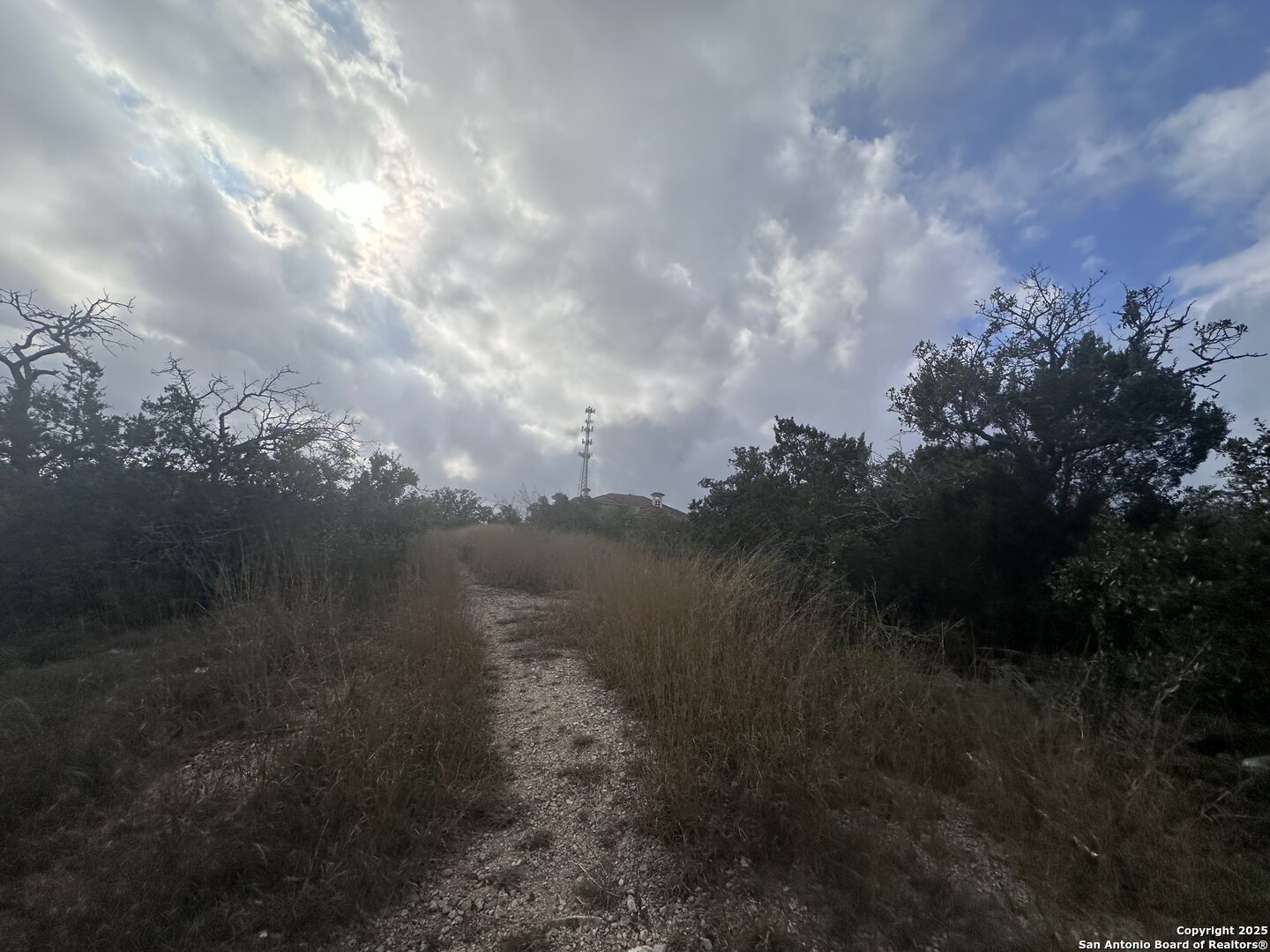 main property photo 14